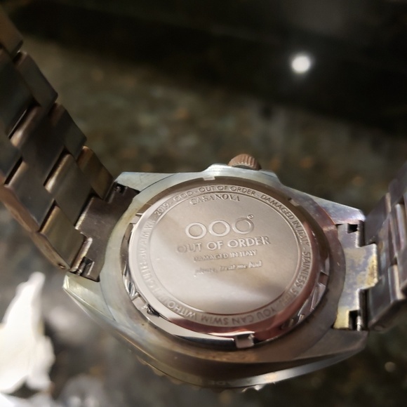 Out Of Order Casanova - Picture 3 of 4